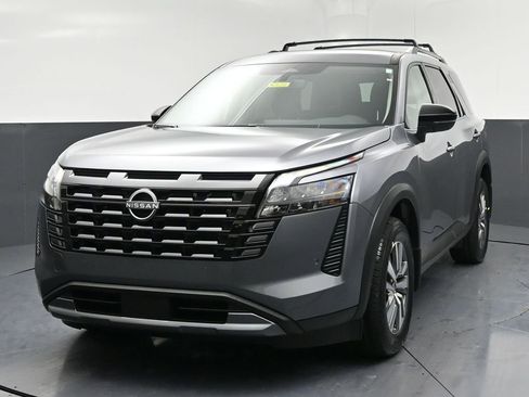 New 2026 Nissan Pathfinder SL AWD/4WD image 3