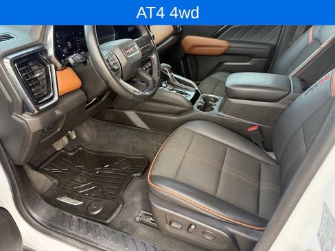 Used 2023 GMC Canyon AT4 AWD/4WD image 9