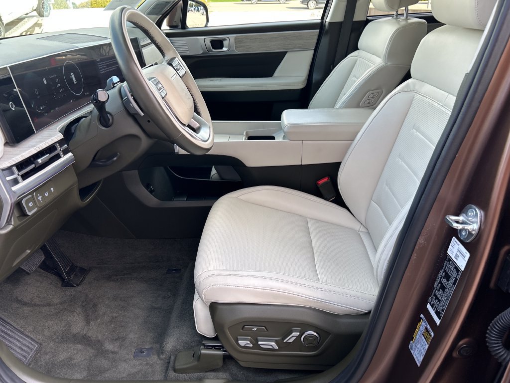 Used 2024 Hyundai Santa Fe Calligraphy AWD/4WD image 10
