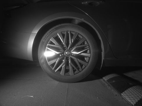 Used 2025 Nissan Altima 2.5 SV image 15