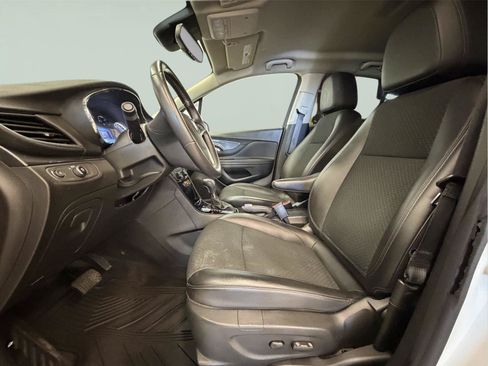 Used 2022 Buick Encore Preferred w/ Safety Package AWD/4WD image 22