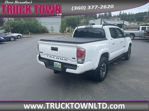 Used 2019 Toyota Tacoma Limited AWD/4WD image 6