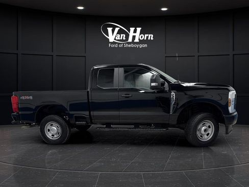 Used 2024 Ford F350 XL w/ Snow Plow/Camper Package image 2