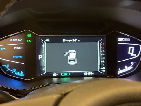Used 2022 Kia Niro Touring Special Edition image 34