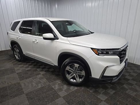 Used 2023 Honda Pilot EX-L image 7