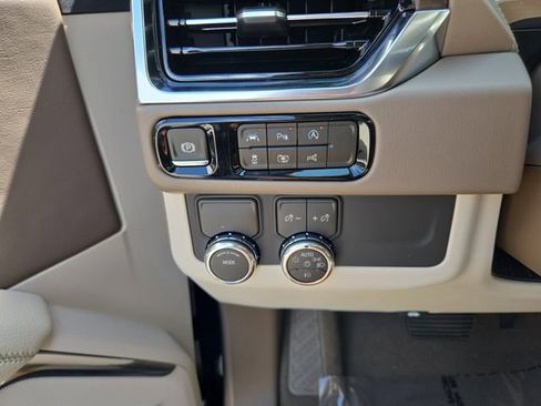 New 2026 GMC Yukon XL Denali w/ Sun & Power Step Package RWD image 23