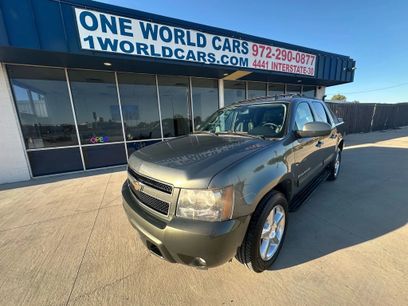 Used 2011 Chevrolet Avalanche LT w/ Luxury Package