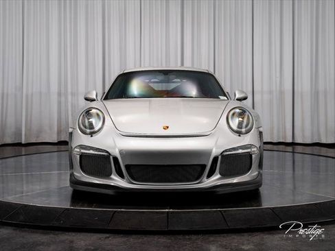Used 2016 Porsche 911 GT3 RS RWD image 2