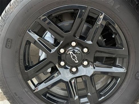 Used 2025 Chevrolet Silverado 1500 RST w/ Convenience Package II image 10