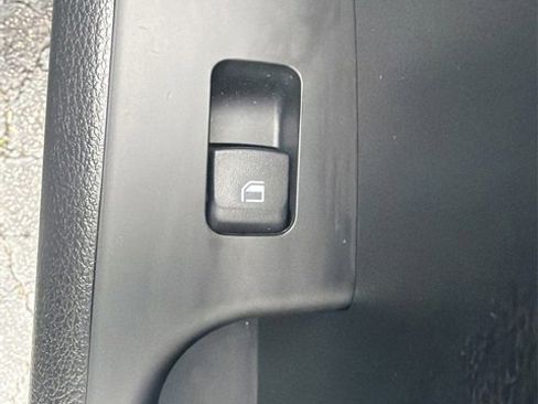 Certified 2024 Kia Soul LX image 28