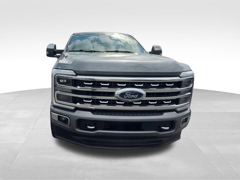 Used 2024 Ford F250 Platinum AWD/4WD image 8