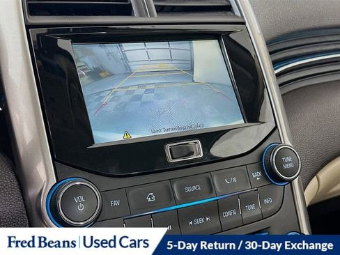 Used 2015 Chevrolet Malibu LT w/ Power Convenience Package image 15