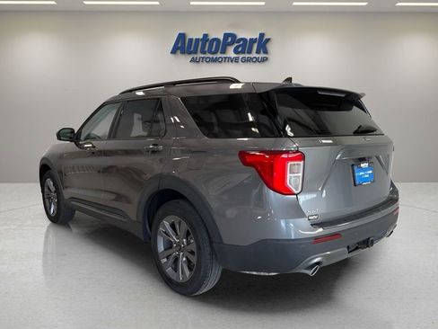 Used 2022 Ford Explorer XLT w/ Equipment Group 202A AWD/4WD image 5