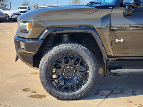 New 2026 GMC Hummer EV SUV image 8