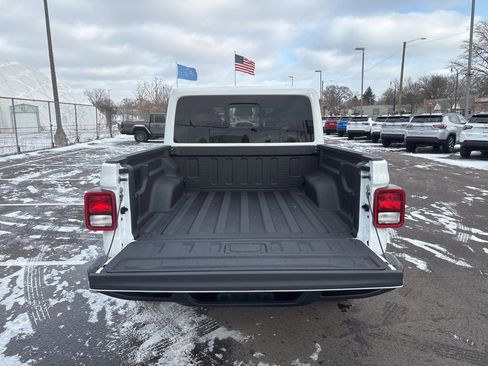 New 2026 Jeep Gladiator Sport image 14