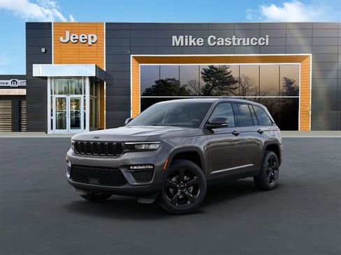 New 2025 Jeep Grand Cherokee Limited w/ Black Appearance Package image 2