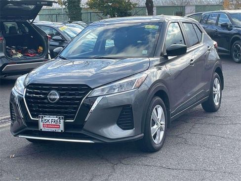 Certified 2025 Nissan Kicks Play S image 35