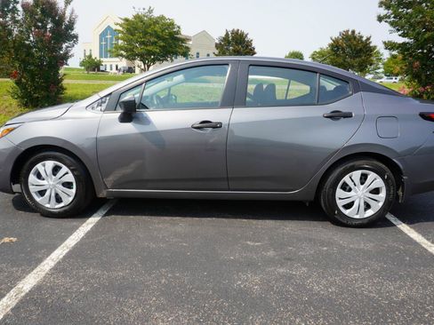 Used 2024 Nissan Versa S w/ Trunk Package FWD image 4