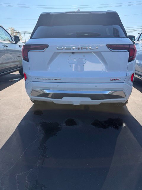 New 2027 GMC Terrain Denali AWD/4WD image 2