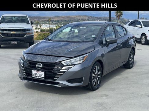 Used 2025 Nissan Versa SV image 1