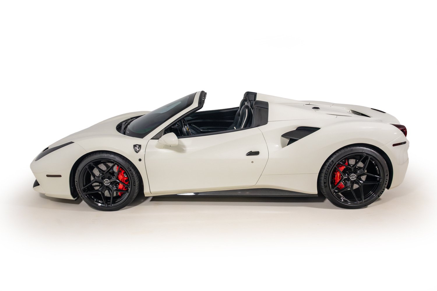 Certified 2017 Ferrari 488 Spider RWD image 3