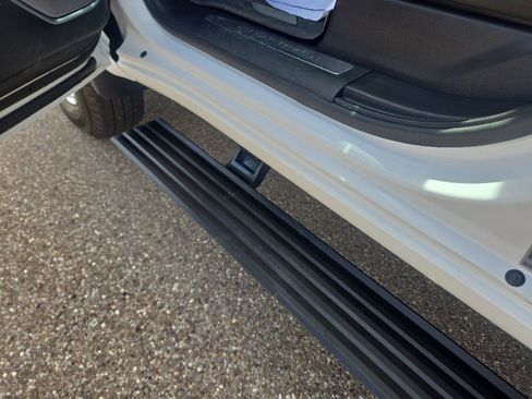 Used 2025 GMC Sierra 3500 Denali w/ Denali Reserve Package AWD/4WD image 14