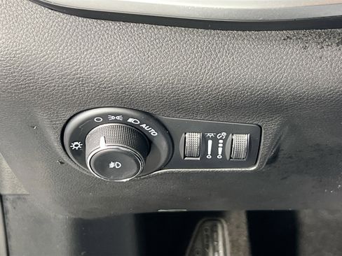 Used 2022 Jeep Compass Latitude AWD/4WD image 10