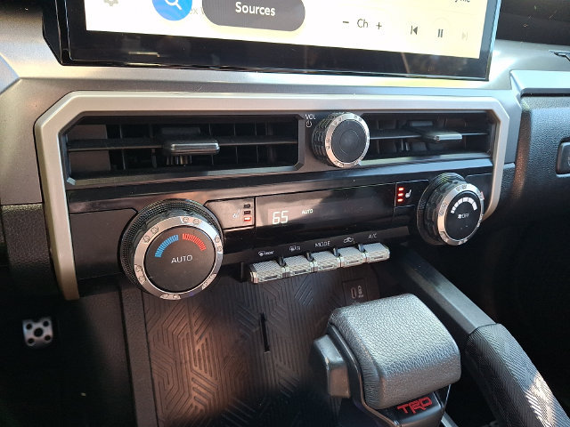 Certified 2025 Toyota Tacoma TRD Sport AWD/4WD image 15