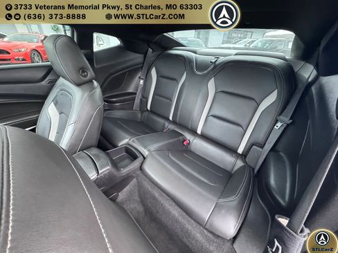 Used 2018 Chevrolet Camaro SS RWD image 10