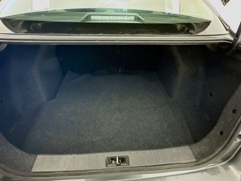 Used 2025 Nissan Versa SV FWD image 29