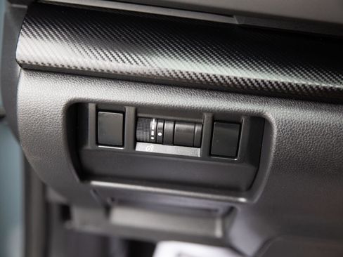 Used 2024 Subaru Crosstrek 2.0i Premium image 18