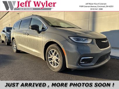 Used 2021 Chrysler Pacifica Touring