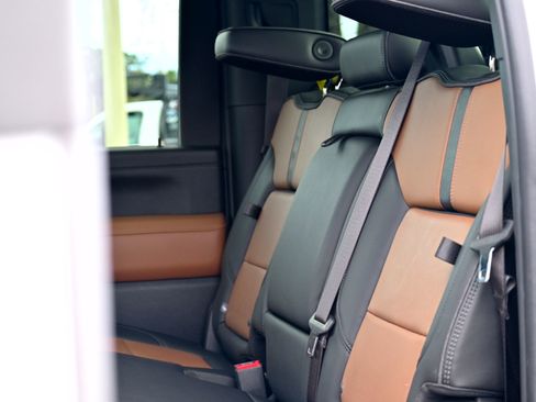 Used 2020 Chevrolet Silverado 2500 High Country image 28