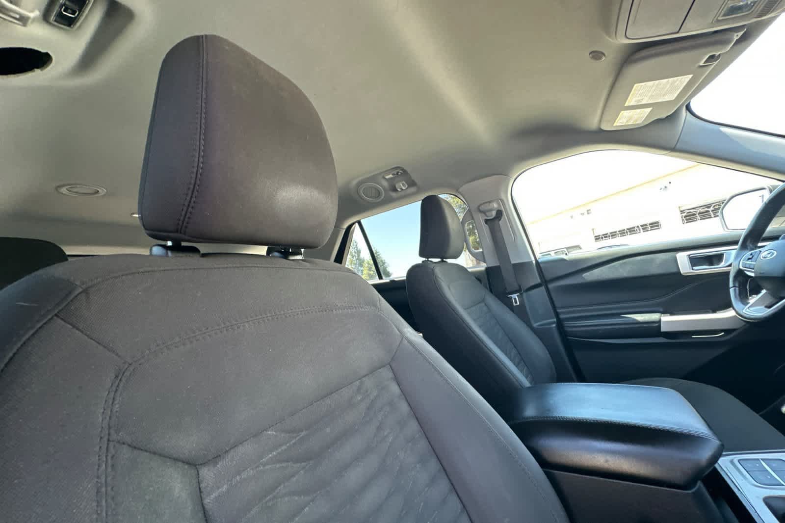 Used 2021 Ford Explorer XLT RWD image 19