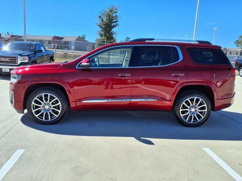 Used 2023 GMC Acadia Denali w/ Denali Ultimate Package image 8