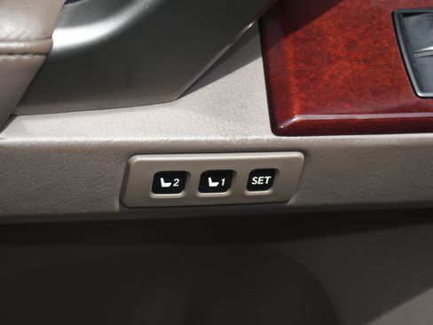 Used 2015 Lexus GX 460 w/ Premium Package AWD/4WD image 10