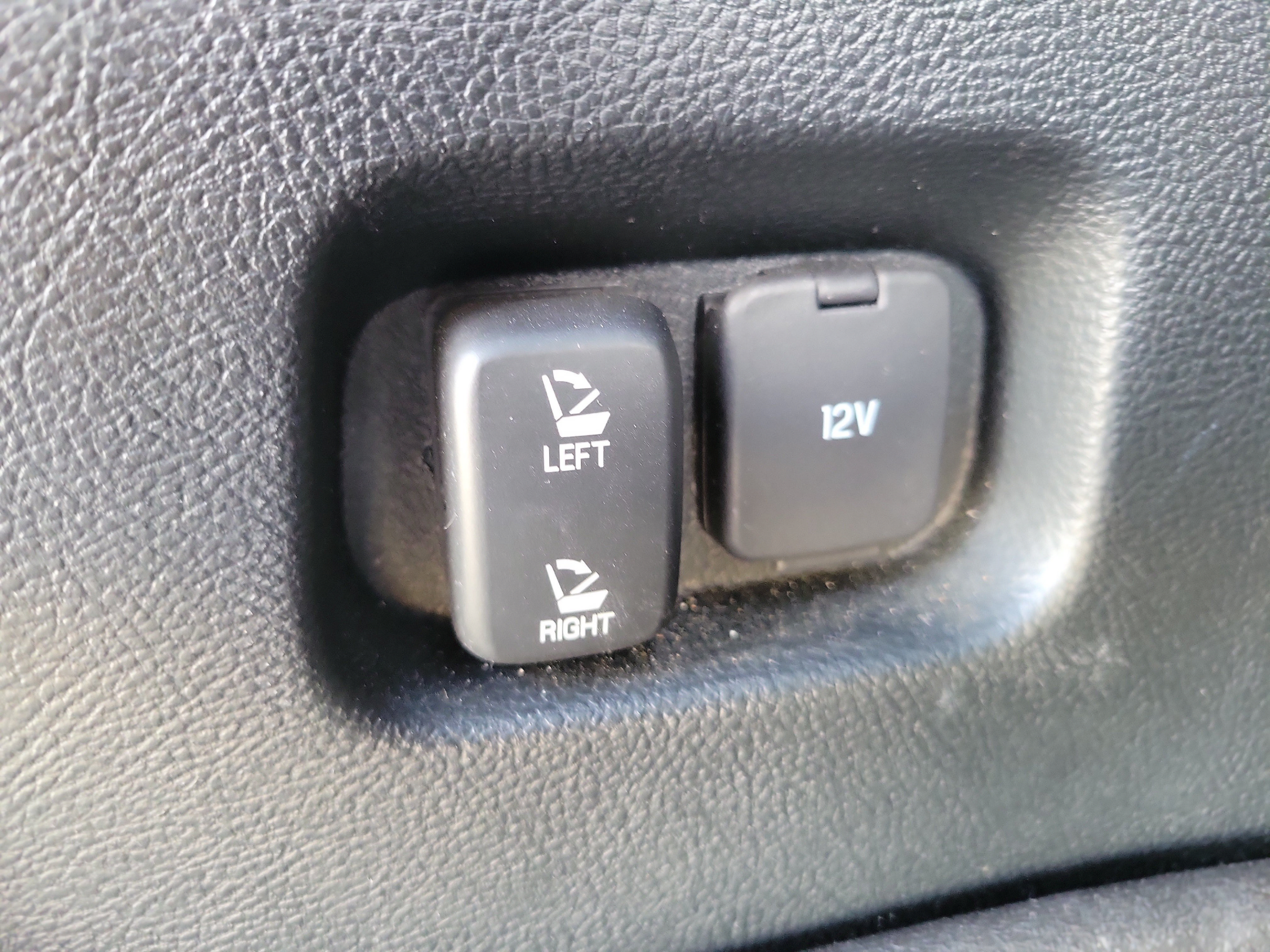 Used 2022 Ford Edge ST w/ Equipment Group 401A AWD/4WD image 8