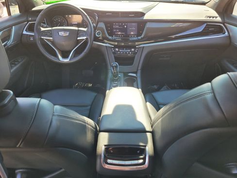Used 2022 Cadillac XT6 Premium Luxury w/ Platinum Package image 14