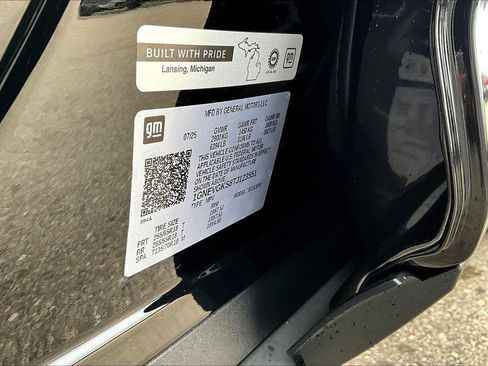 New 2026 Chevrolet Traverse LT w/ Driver Confidence Package image 8