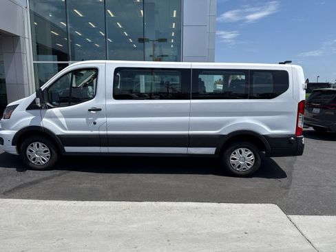 Used 2024 Ford Transit 350 XLT RWD image 23