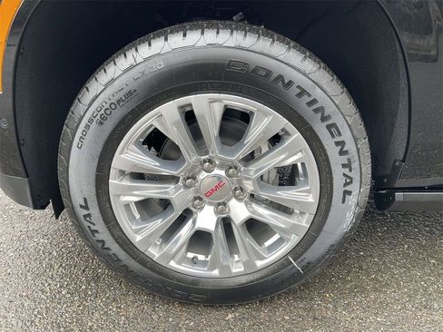 New 2026 GMC Yukon Denali w/ Sun & Power Step Package image 34