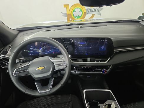 Certified 2025 Chevrolet Equinox LT w/ Safety and Technology Package image 13