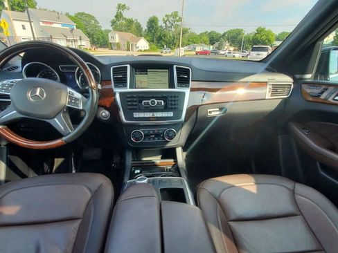Used 2015 Mercedes-Benz GL 450 4MATIC image 40