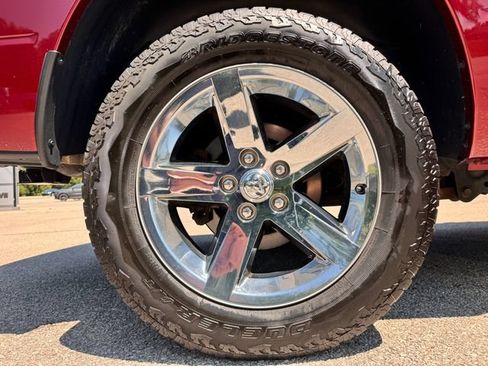 Used 2017 RAM 1500 Express AWD/4WD image 31
