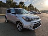Used 2019 Kia Soul + image 3