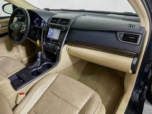 Certified 2017 Toyota Camry XLE FWD image 27