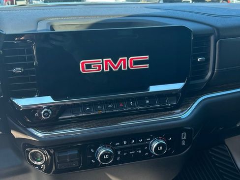 Used 2023 GMC Sierra 1500 Elevation AWD/4WD image 12