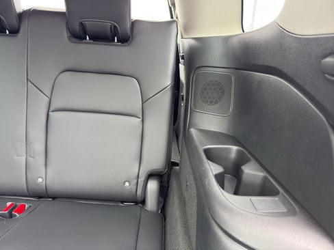 New 2026 Nissan Pathfinder SL AWD/4WD image 37