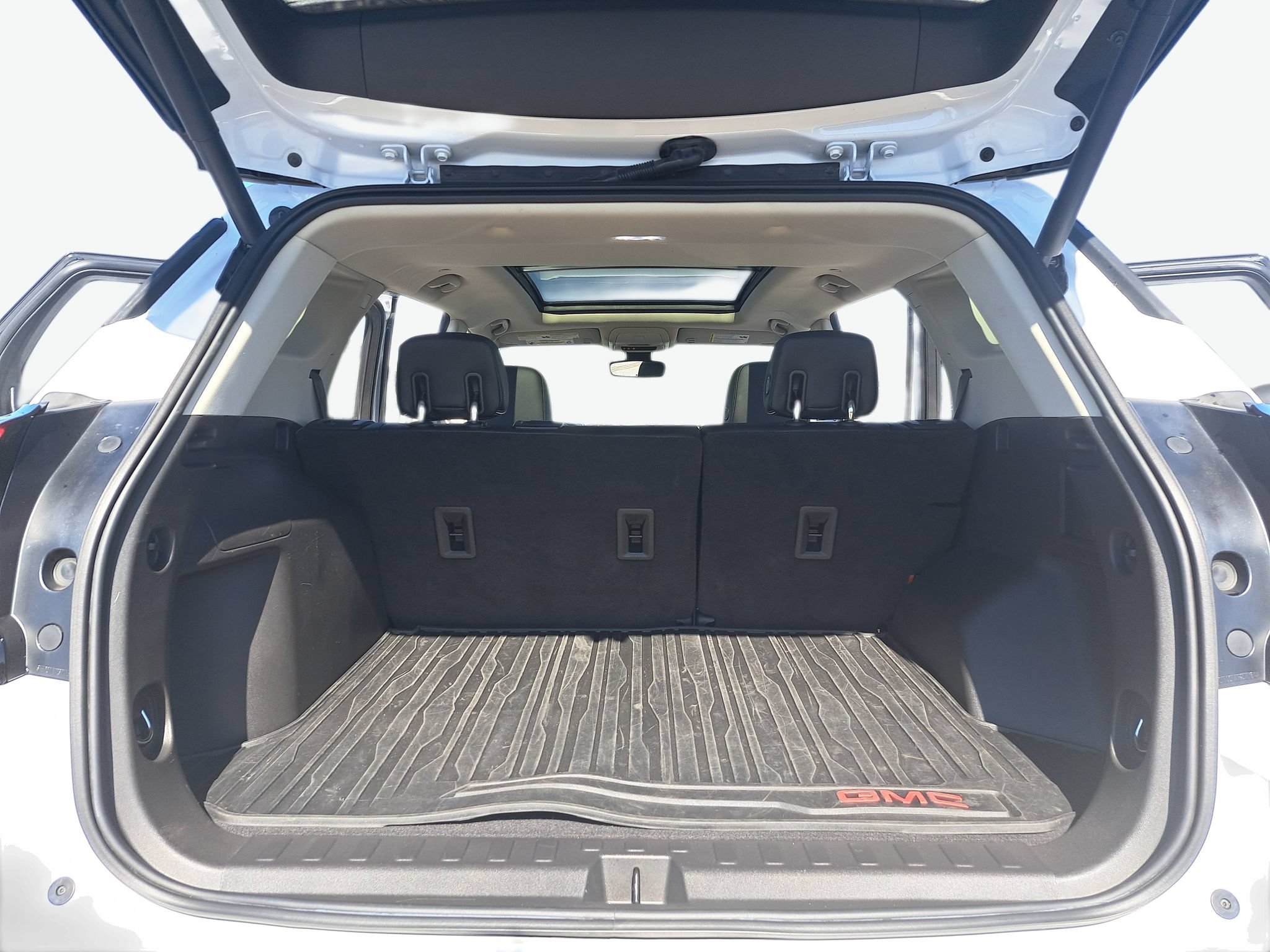 Used 2020 GMC Terrain Denali w/ Denali Premium Package AWD/4WD image 12