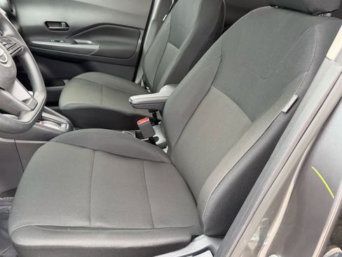 Certified 2025 Nissan Kicks Play S image 19